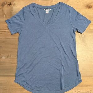 Breezy V neck Short Sleeve Tee